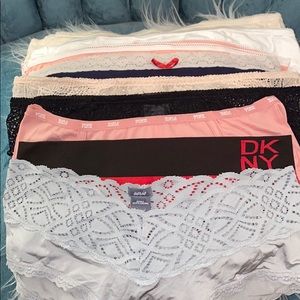 Bundle of 9 underwear size small